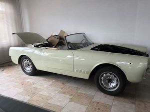Alfa Romeo-2000-Spider Touring - als RESTAURATIONSOBJEKT,Accident-damaged vehicle