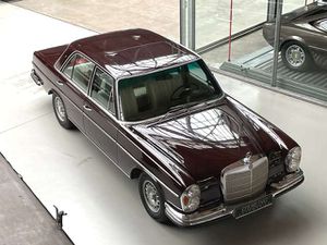 Mercedes-Benz-280-SE 4,5 W108,Олдтаймер (Раритетный автомобиль)