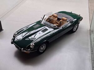 Jaguar-E-Type-Cabriolet,Oldtimer