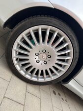 MERCEDES-BENZ