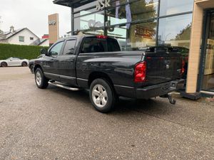 DODGE RAM 1500 Hemi 5,7 Sport mit Gas Top