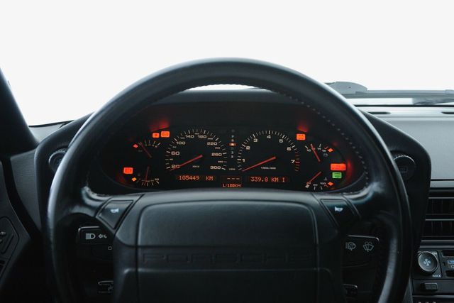 PORSCHE 928 GTS Automatik