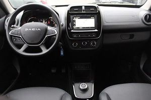 DACIA Spring Electric Essential + CCS