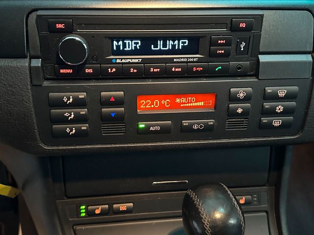 BMW 325 i Aut. touring Edition Lifestyle Xenon*Leder