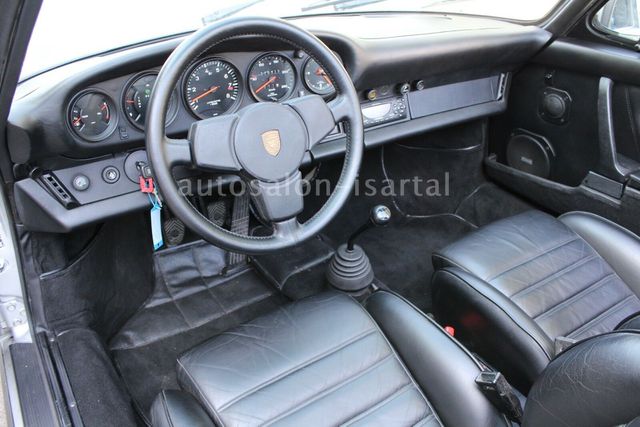 PORSCHE 911 Urmodell 911 3.0 Carrera Targa - matching # -restauriert