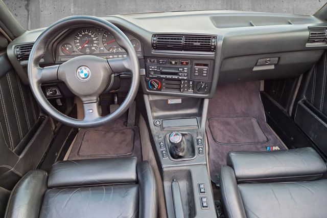 BMW M3 E30 Cabrio*dt. Auto*Top Zustand
