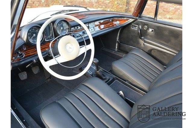 MERCEDES-BENZ Andere W111 280SE 3.5 Coupe rare Floorshift MANUAL gear
