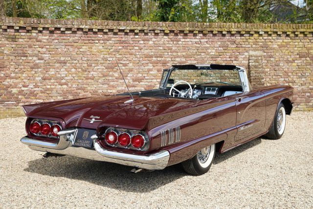 FORD Thunderbird Convertible V8 352 ci Presented in t