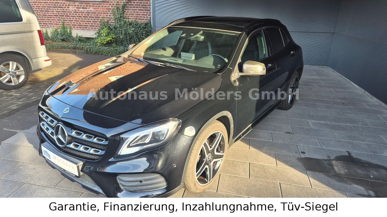 MERCEDES-BENZ GLA 200 AMG *Garantie*Navi*LED*249EUR mtl.