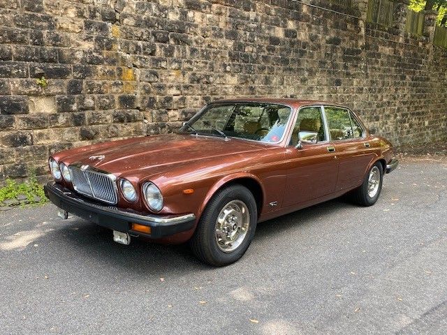 JAGUAR XJ12 640w