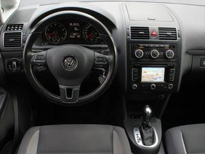 VW Touran 1,4 TSI Life DSG Klimaautom Navi ParkAssi