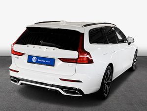 VOLVO V60 T8 AWD Recharge Geartronic RDesign Expression