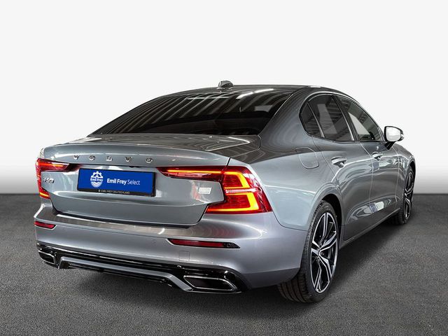 VOLVO S60 T8 Recharge AWD Geartronic RDesign