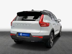 VOLVO XC40 T4 Recharge DKG RDesign Expression