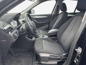 BMW X1 sDrive18i Advantage Tempomat Klimaaut. Shz LED PDC