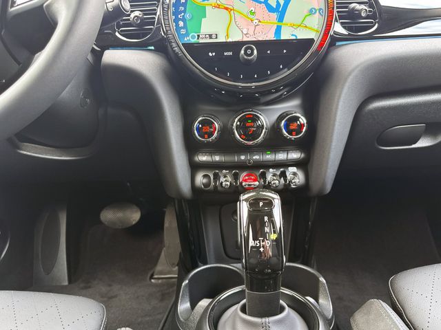 MINI Cooper 5-Türer DAB LED RFK Navi Komfortzg. Shz