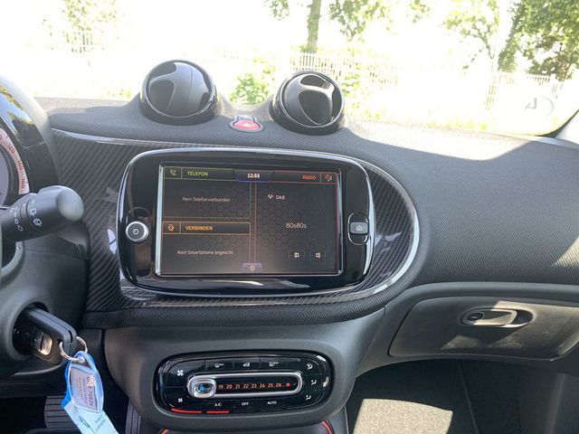 SMART fortwo coupe EQ prime+Pano+LED+JBL Sound