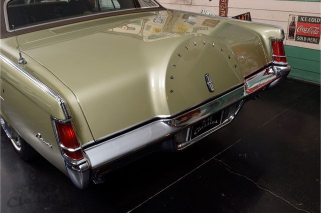 LINCOLN Continental Mark III Coupe