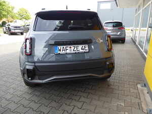 RENAULT 4 E-Tech Electric 150 Comfort Range Iconic