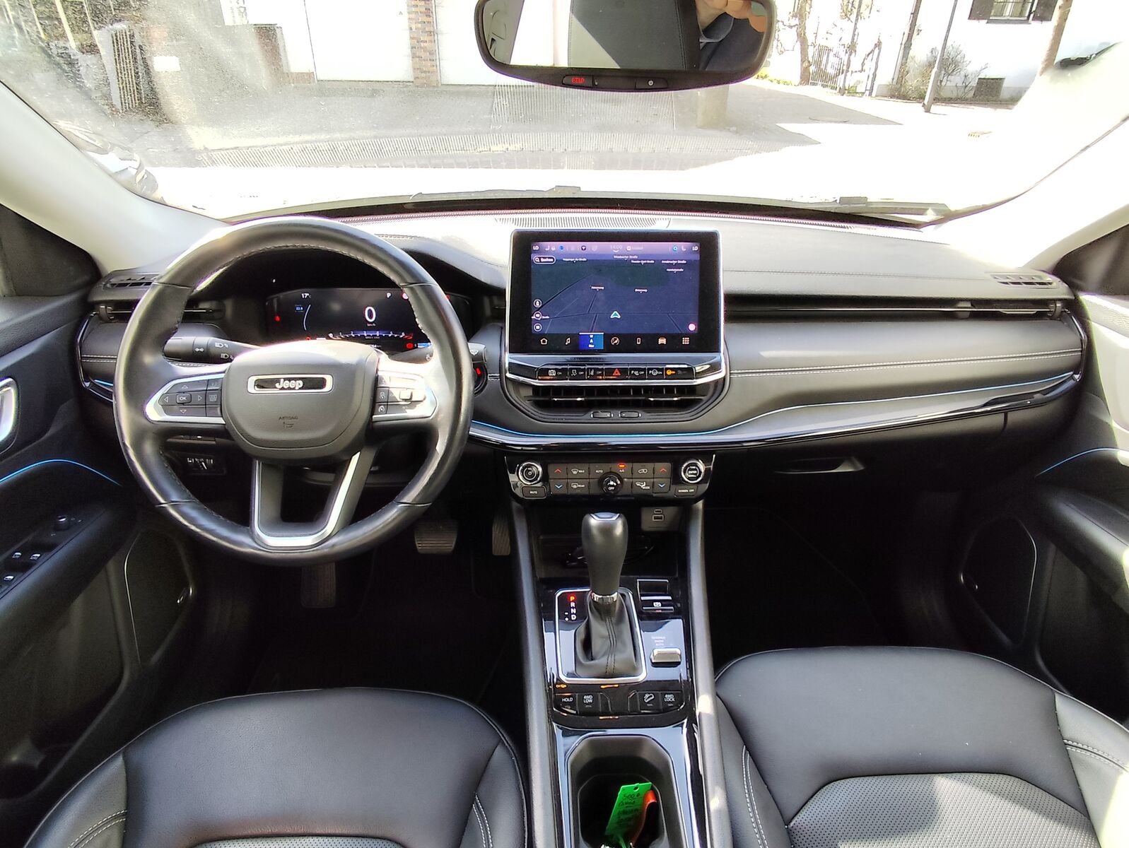 JEEP Compass S Plug-In Hybrid 4WD Ansicht 12 für Fahrzeugdetailseite