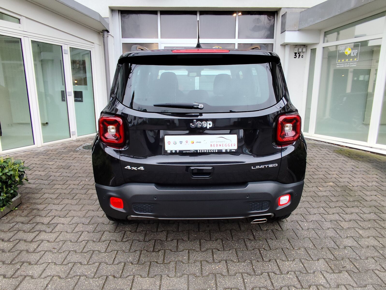 JEEP Renegade Limited 4WD Ansicht 5 für Fahrzeugdetailseite