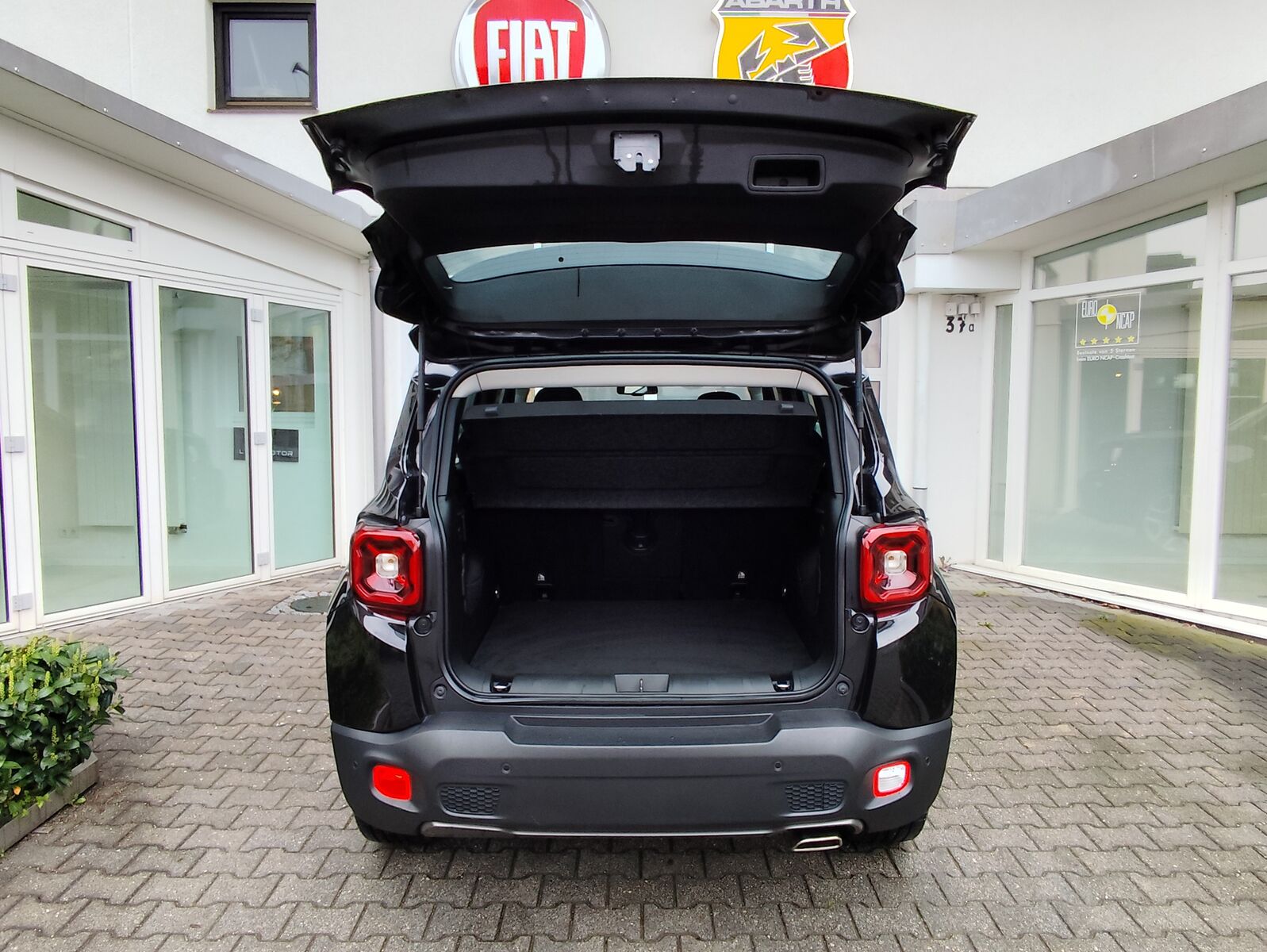 JEEP Renegade Limited 4WD Ansicht 6 für Fahrzeugdetailseite