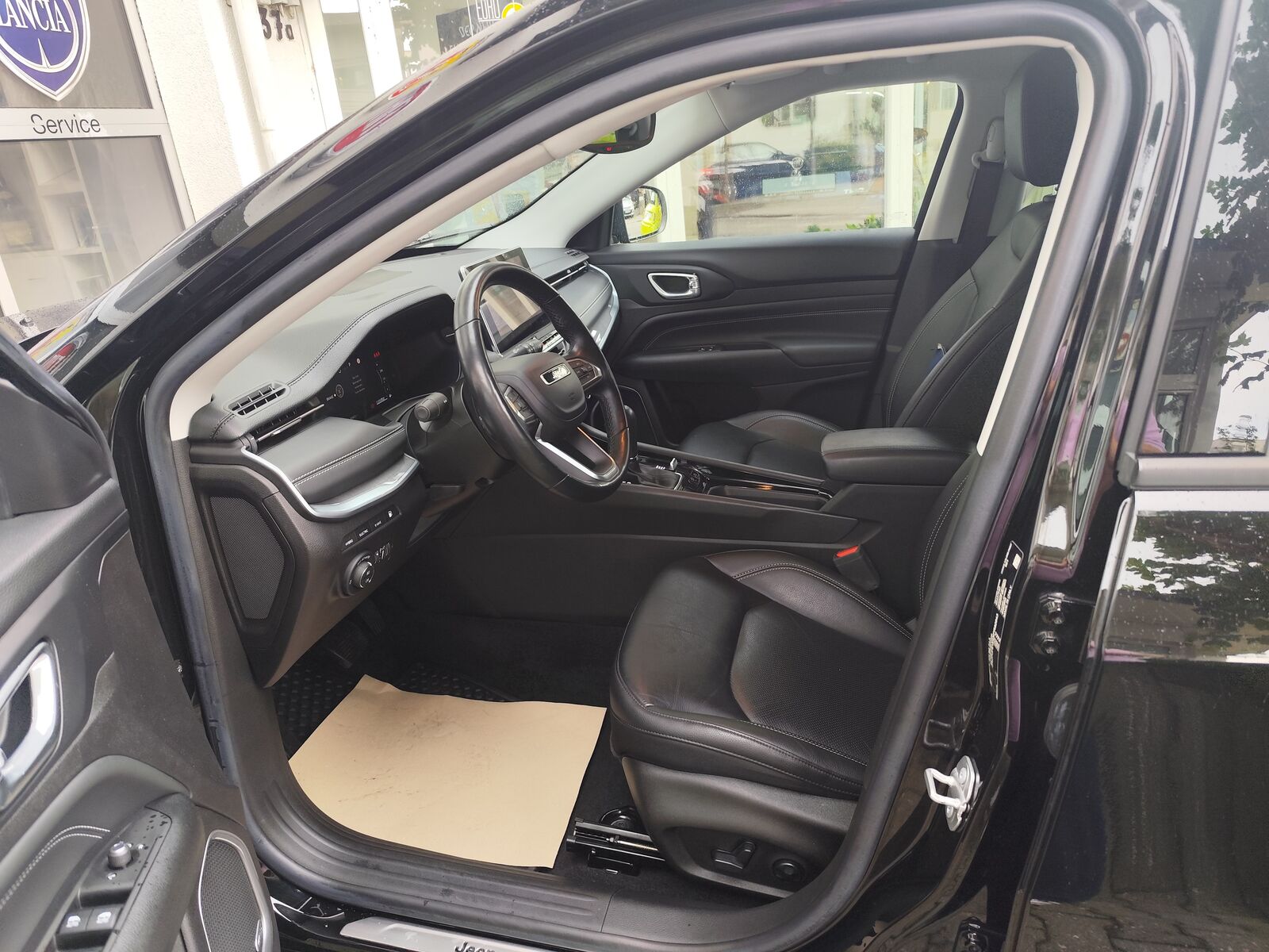 JEEP Compass S Plug-In Hybrid 4WD Ansicht 11 für Fahrzeugdetailseite