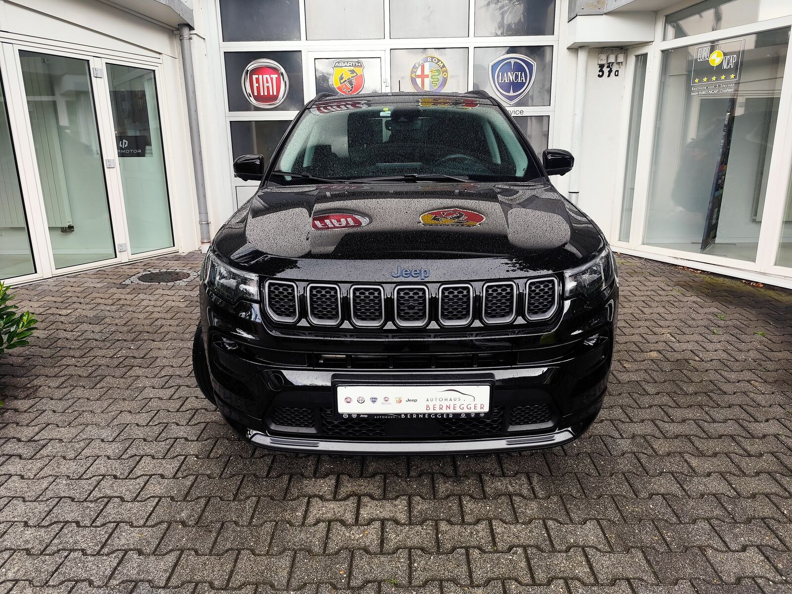 JEEP Compass S Plug-In Hybrid 4WD Ansicht 2 für Fahrzeugdetailseite