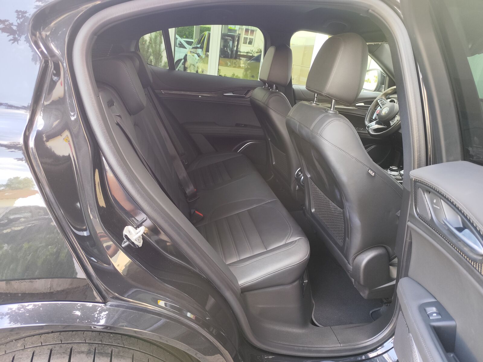 ALFA ROMEO Stelvio Quadrifoglio Q4 Ansicht 11 für Fahrzeugdetailseite