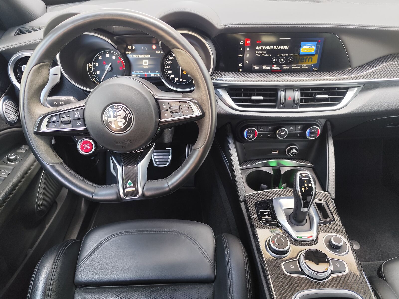 ALFA ROMEO Stelvio Quadrifoglio Q4 Ansicht 13 für Fahrzeugdetailseite