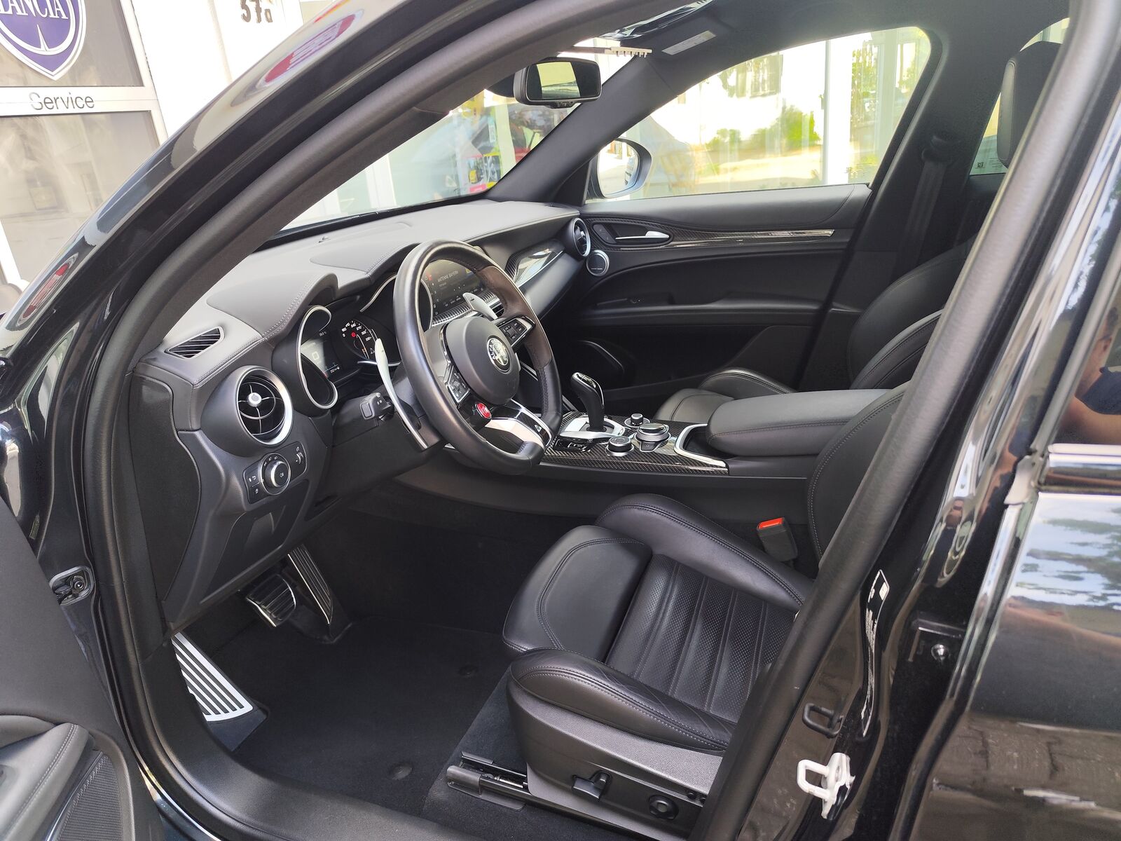 ALFA ROMEO Stelvio Quadrifoglio Q4 Ansicht 8 für Fahrzeugdetailseite