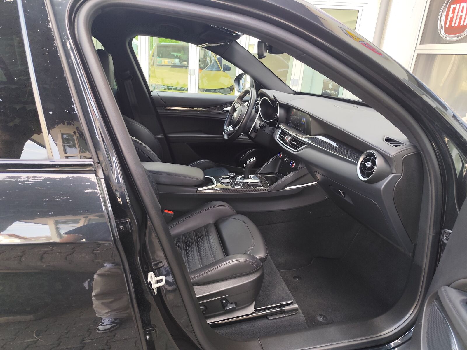 ALFA ROMEO Stelvio Quadrifoglio Q4 Ansicht 9 für Fahrzeugdetailseite
