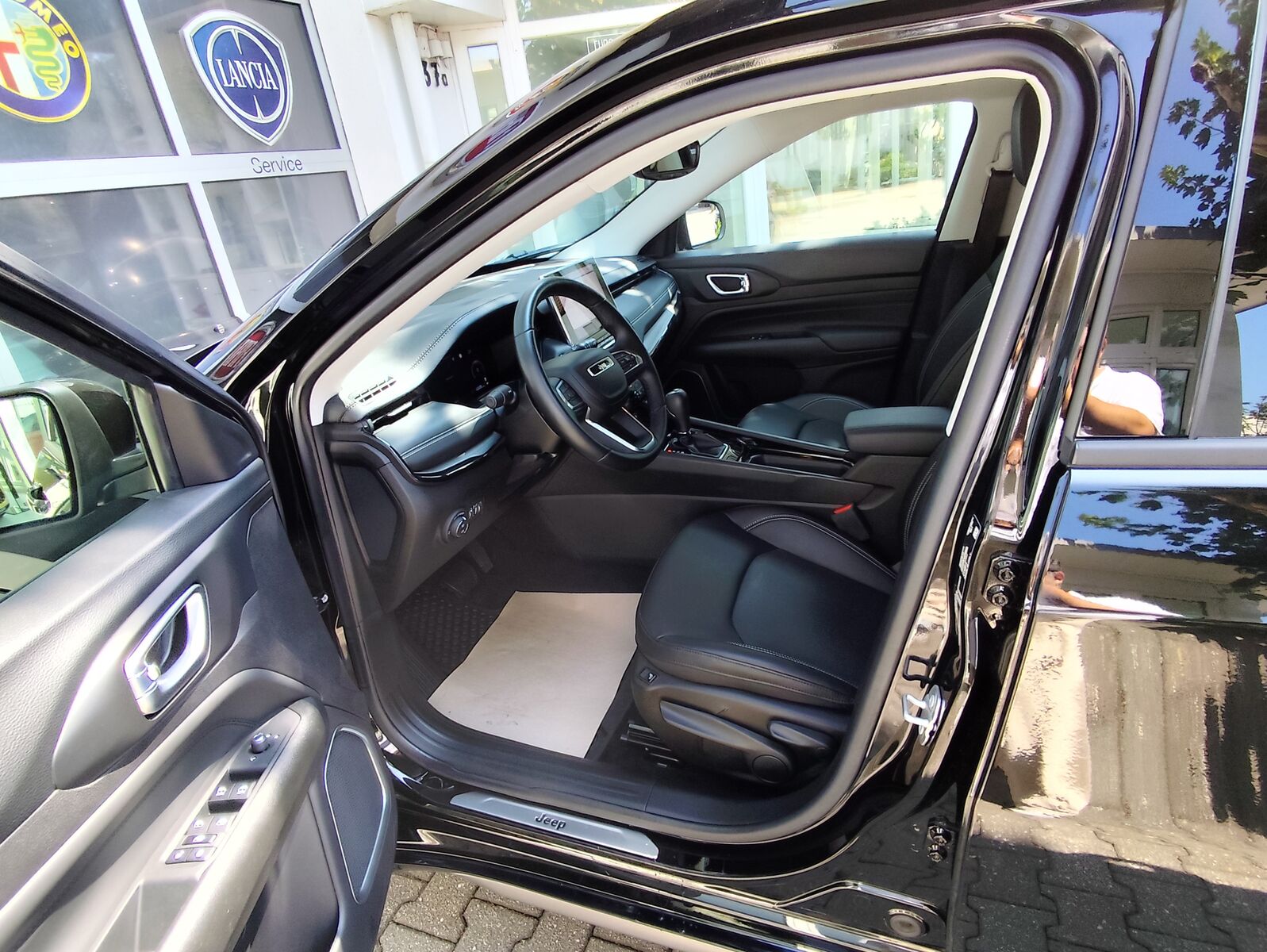 JEEP Compass S Mild-Hybrid 1.5 MultiAir Ansicht 8 für Fahrzeugdetailseite
