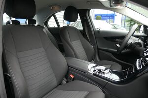 MERCEDES-BENZ C 220 d