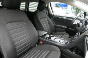 FORD Mondeo Turnier 2.0 Titanium LED Kamera Top Zustand!