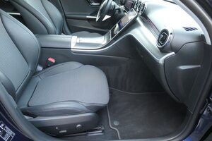 MERCEDES-BENZ C 200 d T Avantgarde + Night Paket Top Zustand!