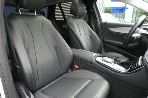 MERCEDES-BENZ E 220 d T Exclusive Panorama LED AHK Top Zustand!
