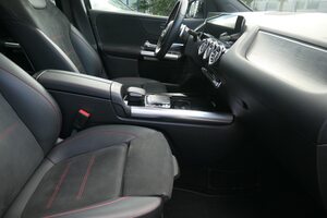 MERCEDES-BENZ B 200 d AMG Line Panoramadach Kamera Inspektion Neu