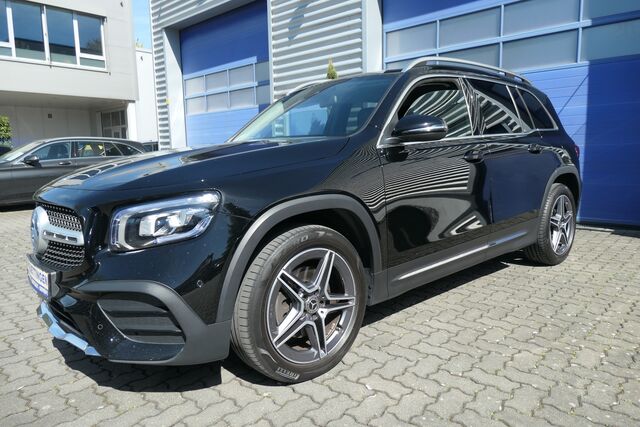 MERCEDES-BENZ GLB 200 AMG Line Top Zustand!