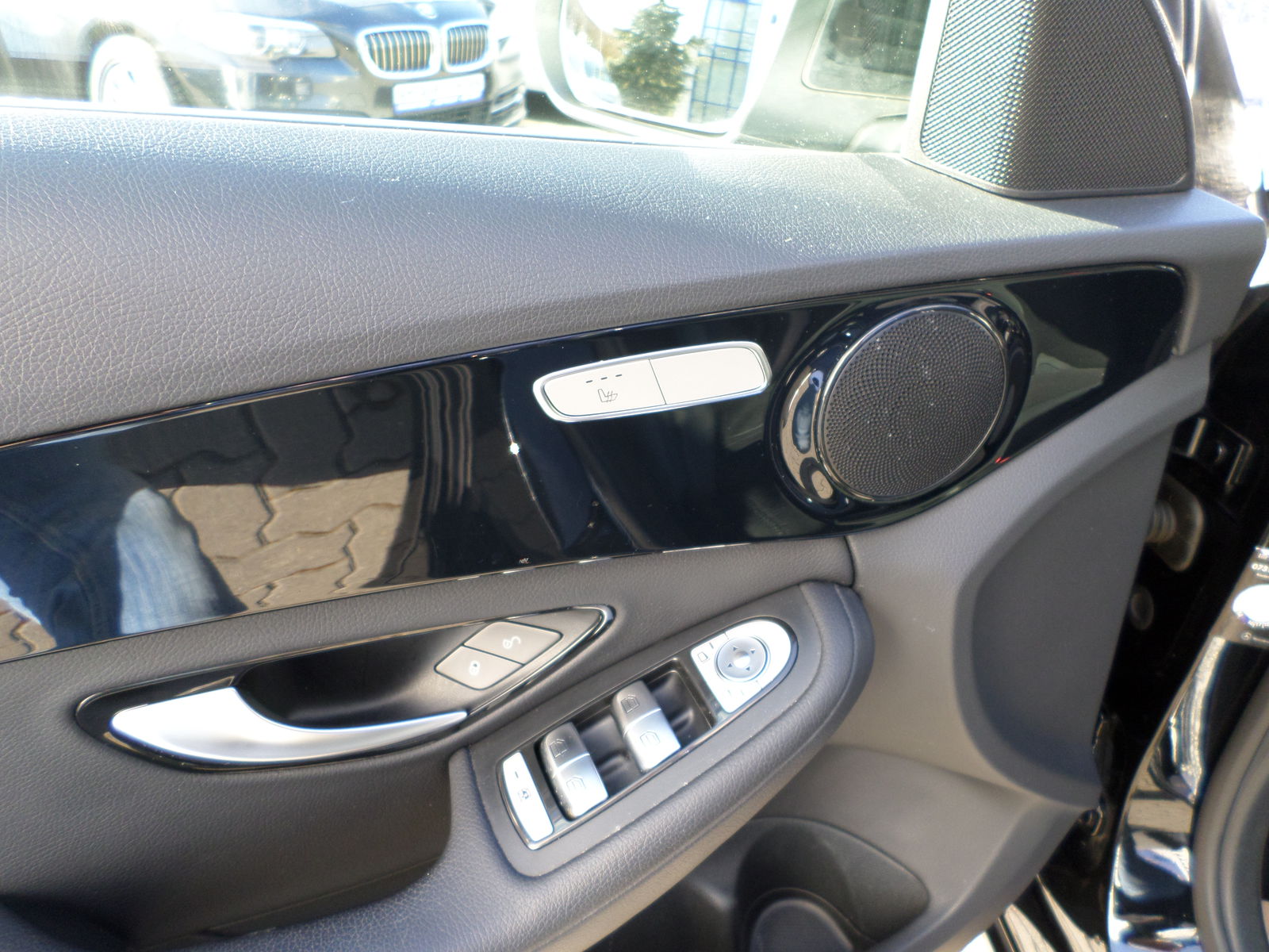 VW Tiguan 2.0 TDI Team 4Motion Panorama Top Zustand!