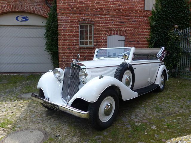 Horch 830 640w