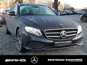 MERCEDES-BENZ E 300 T de AVANTGARDE COMAND KAMERA HUD AHK