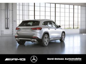 MERCEDES-BENZ GLA 180 PROGRESSIVE NAVI PDC TEMPOMAT SITZH.