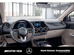 MERCEDES-BENZ GLA 180 PROGRESSIVE NAVI PDC TEMPOMAT SITZH.