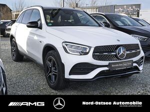 MERCEDES-BENZ GLC 300 e 4M AMG AHK NIGHT PANO DISTRO KAMERA 9G
