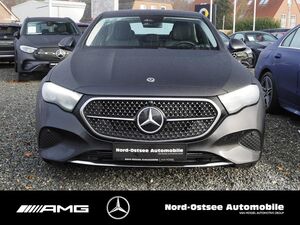 MERCEDES-BENZ E 220 d AVANTGARDE  ADV DISTRO LED KEYLESS NAVI