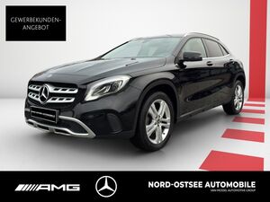MERCEDES-BENZ GLA 220 d 4M URBAN KAMERA NAVI TEMPO SHZ