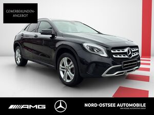 MERCEDES-BENZ GLA 220 d 4M URBAN KAMERA NAVI TEMPO SHZ