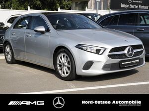 MERCEDES-BENZ A 200 PROGRESSIVE  LED MBUX TEMPOMAT