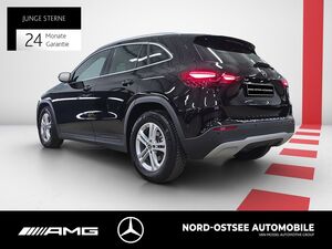 MERCEDES-BENZ GLA 200 ADVANCED SHZ KAMERA LED NAVI DCT